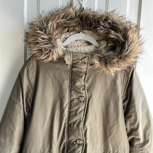 Abercrombie & Fitch Sherpa Military Parka in Olive Green Green - Picture 3 of 8